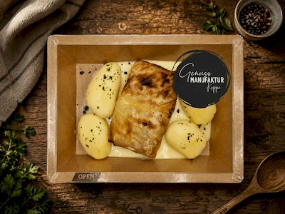 Bild vegetarische Kohlroulade mit Sahneso&szlig;e & Kartoffeln