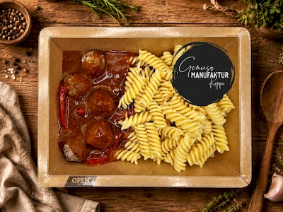 Bild Rinderhackb&auml;llchen mit ungarischer Paprikaso&szlig;e & Fusilli