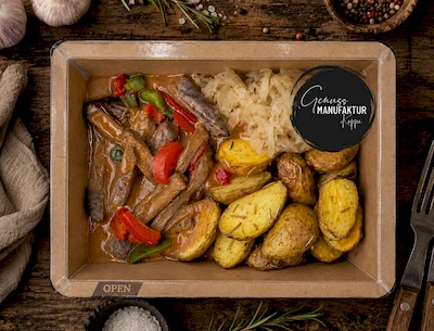 Bild Rahmrinderstreifen mit Paprika, Sauerkraut und Kartoffeln