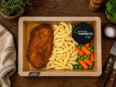 Bild H&auml;hnchen Cordon Bleu mit Sp&auml;tzle, Rahmso&szlig;e & Erbsen-Karottengem&uuml;se