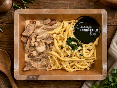 Bild Schweinegeschnetzeltes mit Pfifferlingsso&szlig;e & Sp&auml;tzle