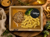 Bild Fleischk&uuml;chle mit Rahmso&szlig;e, Fusilli & Brokkoli